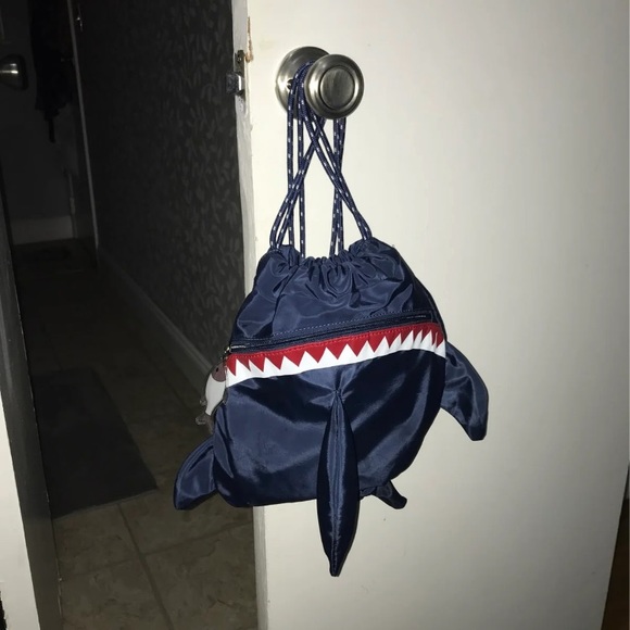 Kids drawstring shark bag - Picture 2 of 8